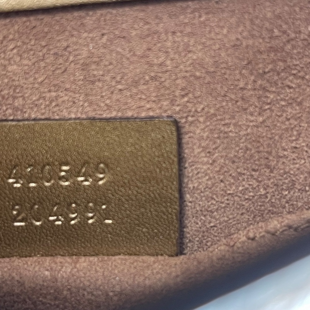 Gucci Gold Laminated Lizard Clutch w/ Crystal Dragonfly Embellishments-Preloved - Picture 14 of 16